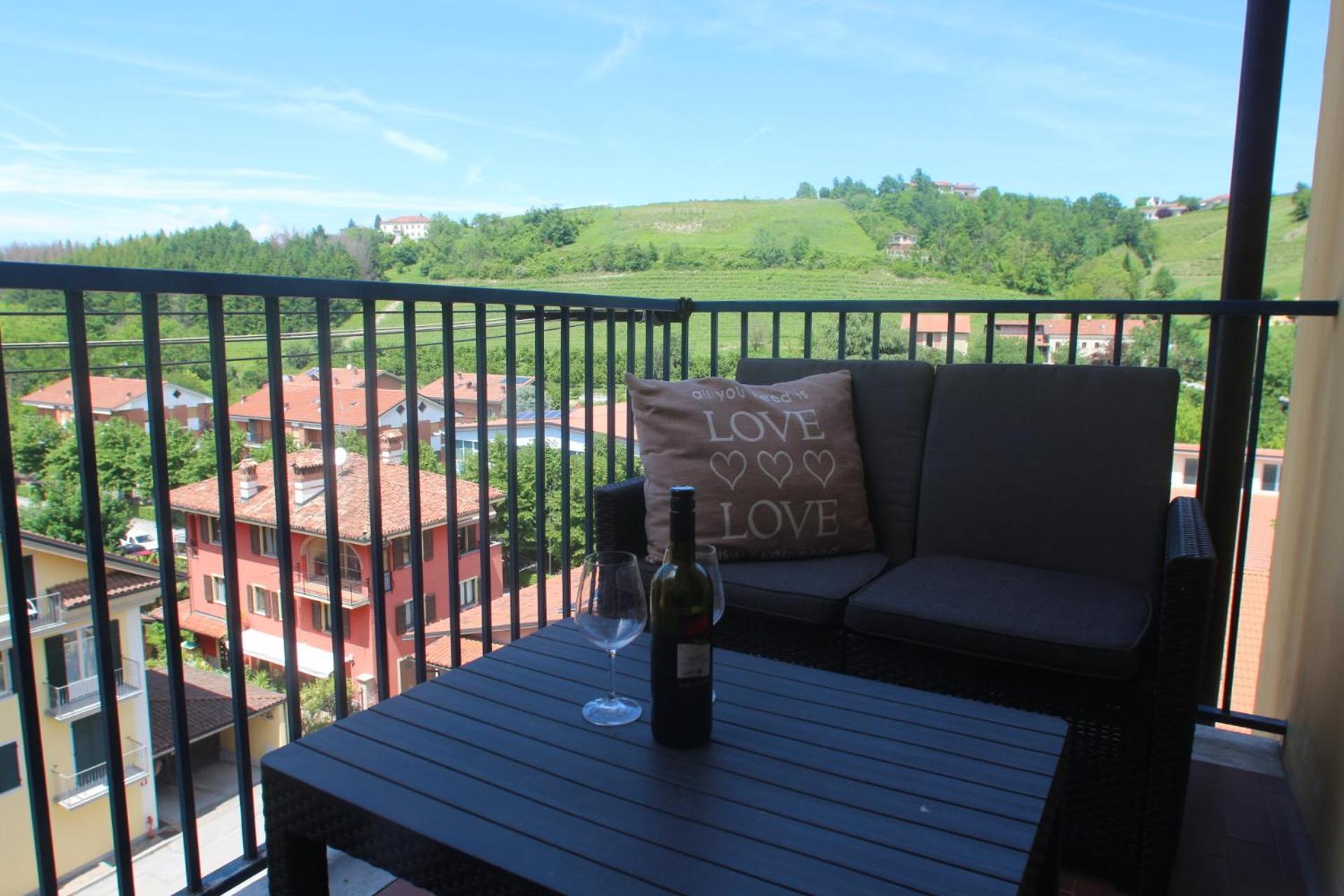 Nice And Cozy Designer Appartment With Special Price Spring 2025 Dogliani Exterior foto