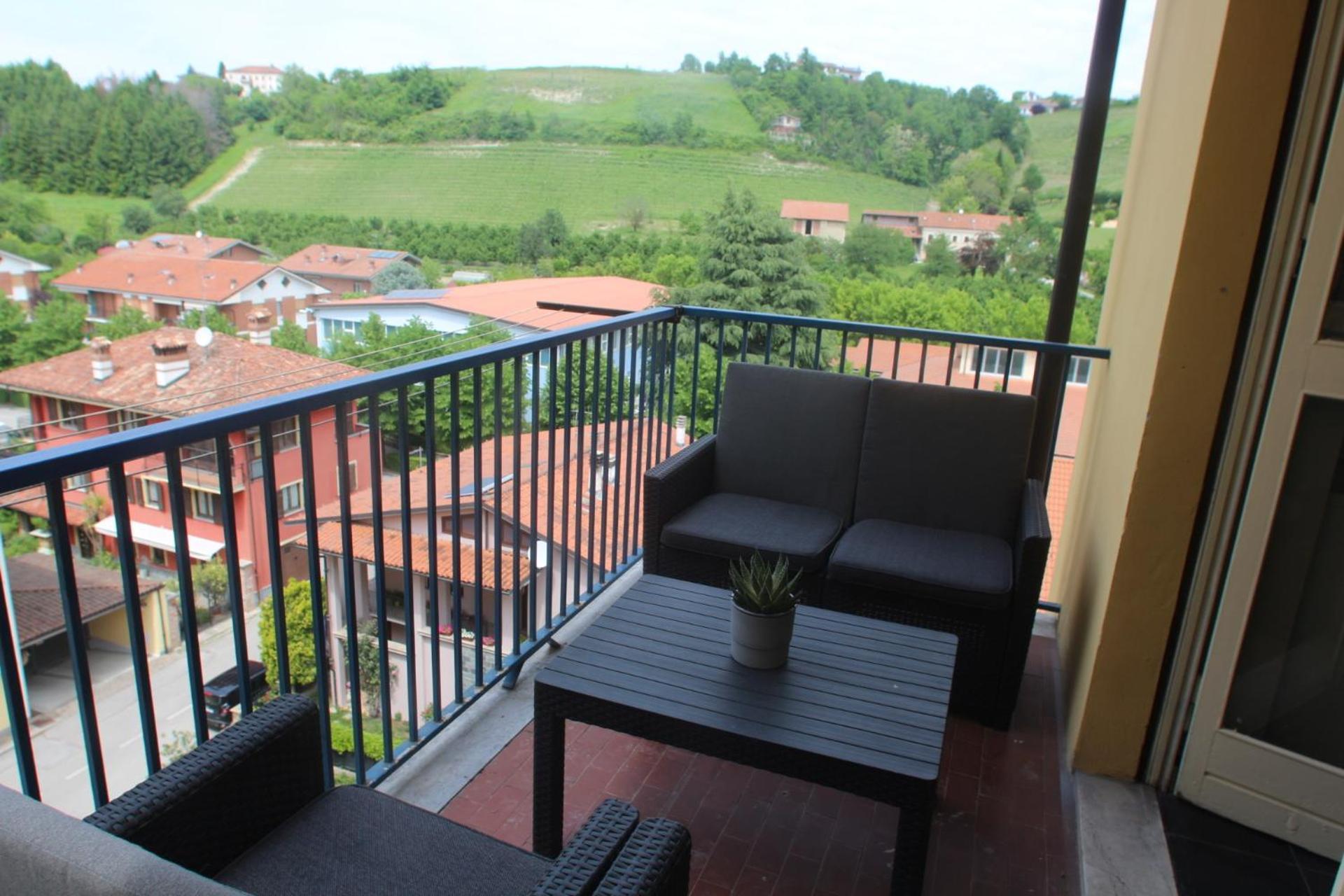 Nice And Cozy Designer Appartment With Special Price Spring 2025 Dogliani Exterior foto